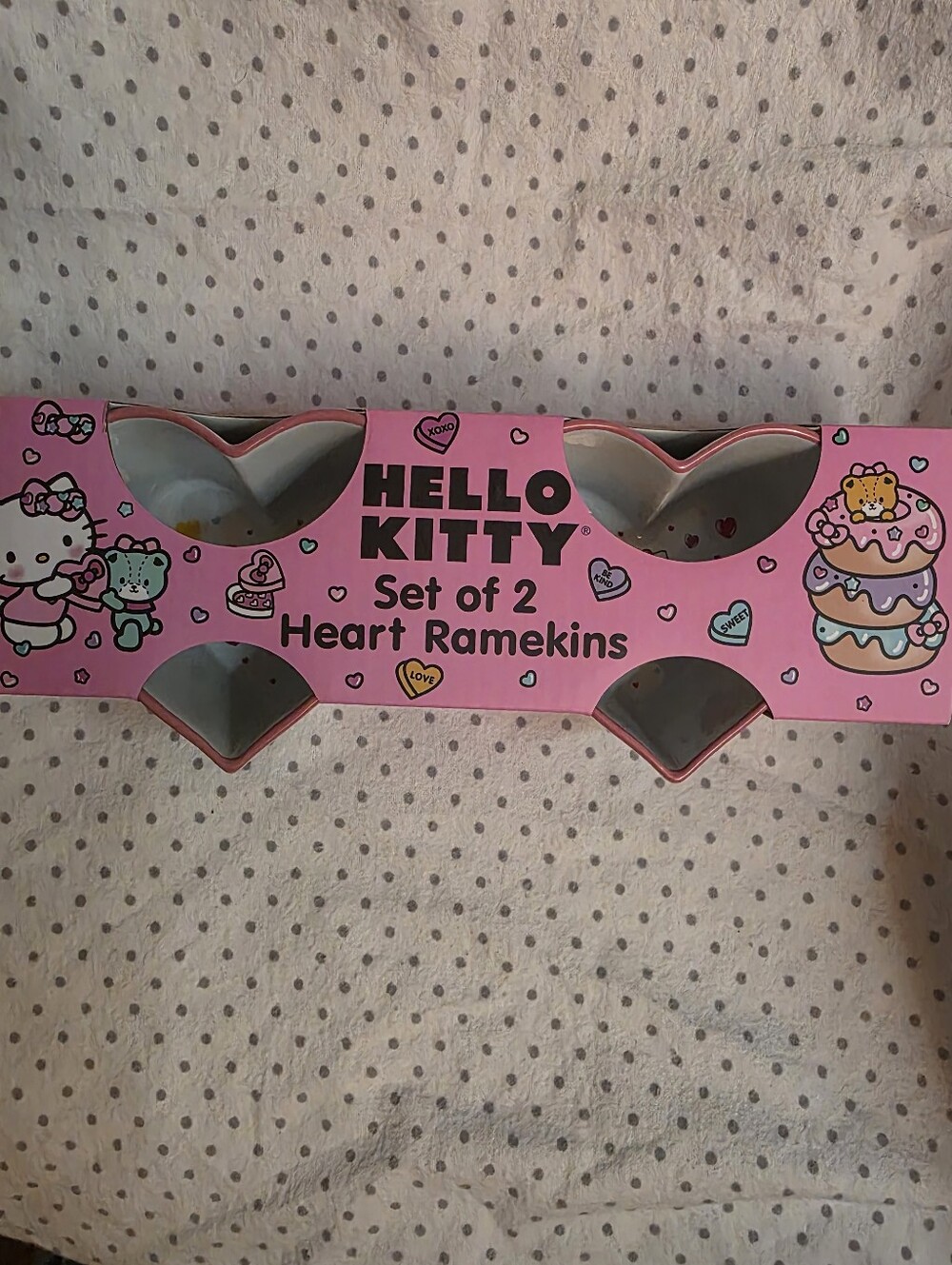 Hello Kitty Heart Ramekins Set of 2 Sanrio Ceramic Baking Gift Kitchen Bowls